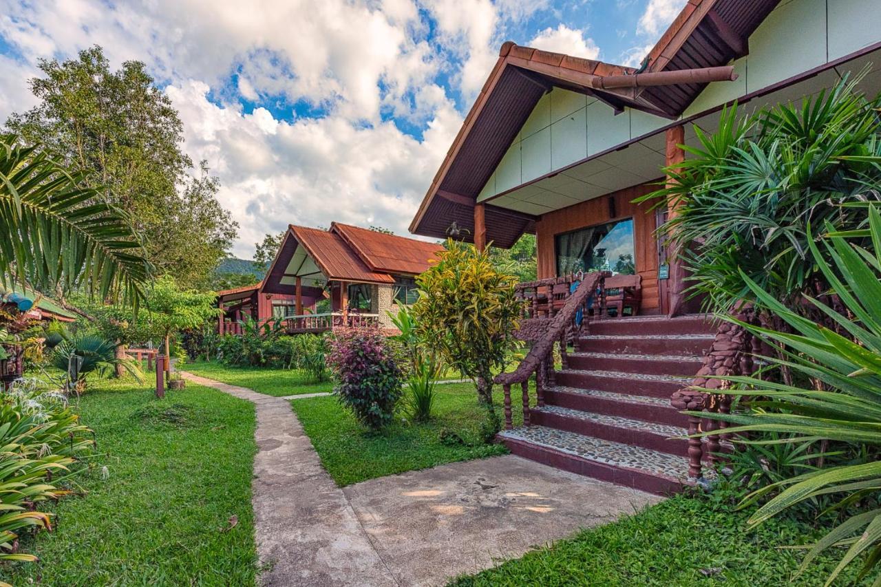 Khao Sok Riverfront Resort Khao Sok National Park Eksteriør billede